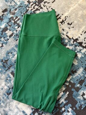 EUC lululemon Align High Rise Crop 23” -012